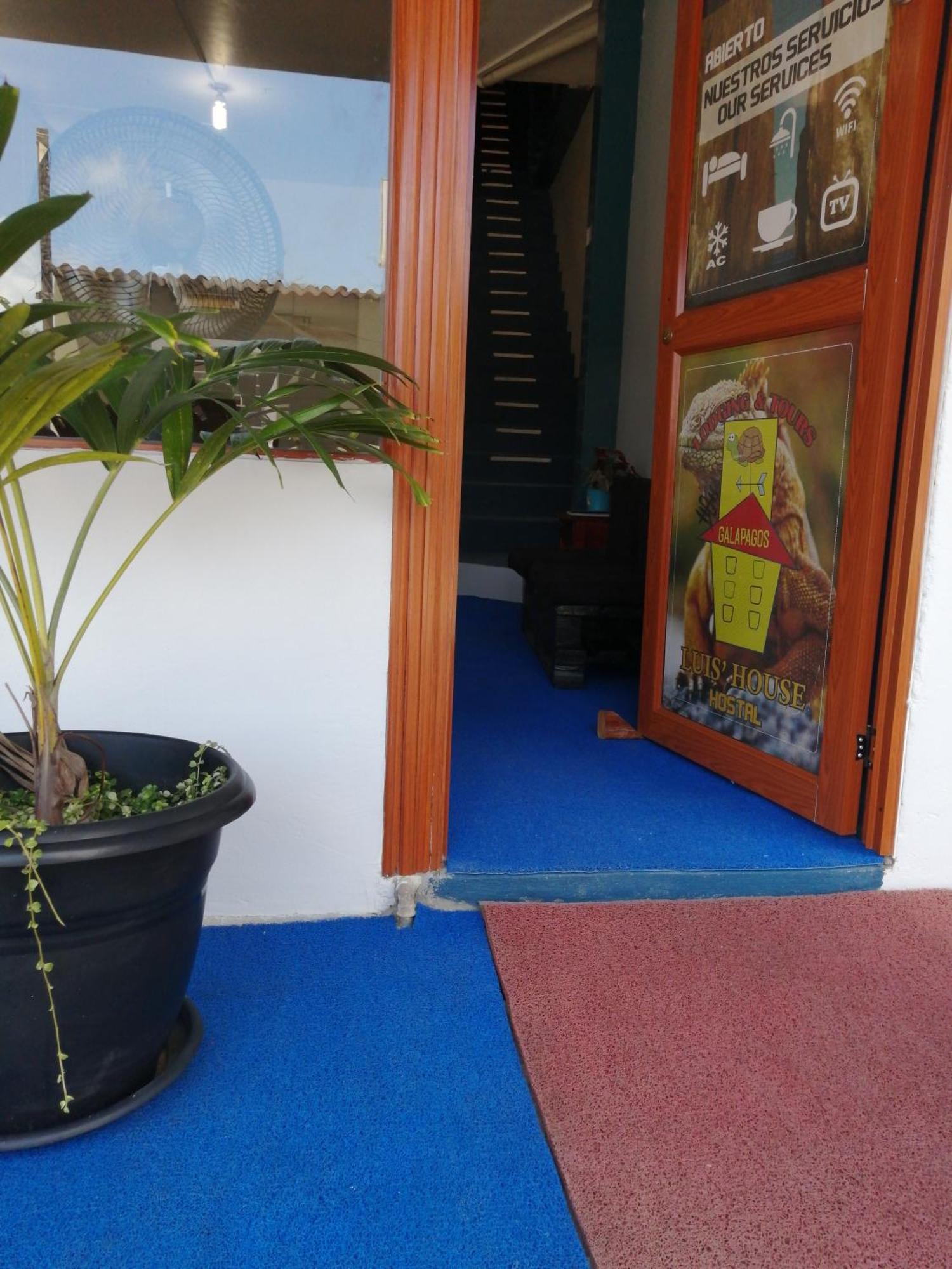 Hostal La Casa De Luis ปูแอร์โต บาเกริโซ โมเรโน ภายนอก รูปภาพ
