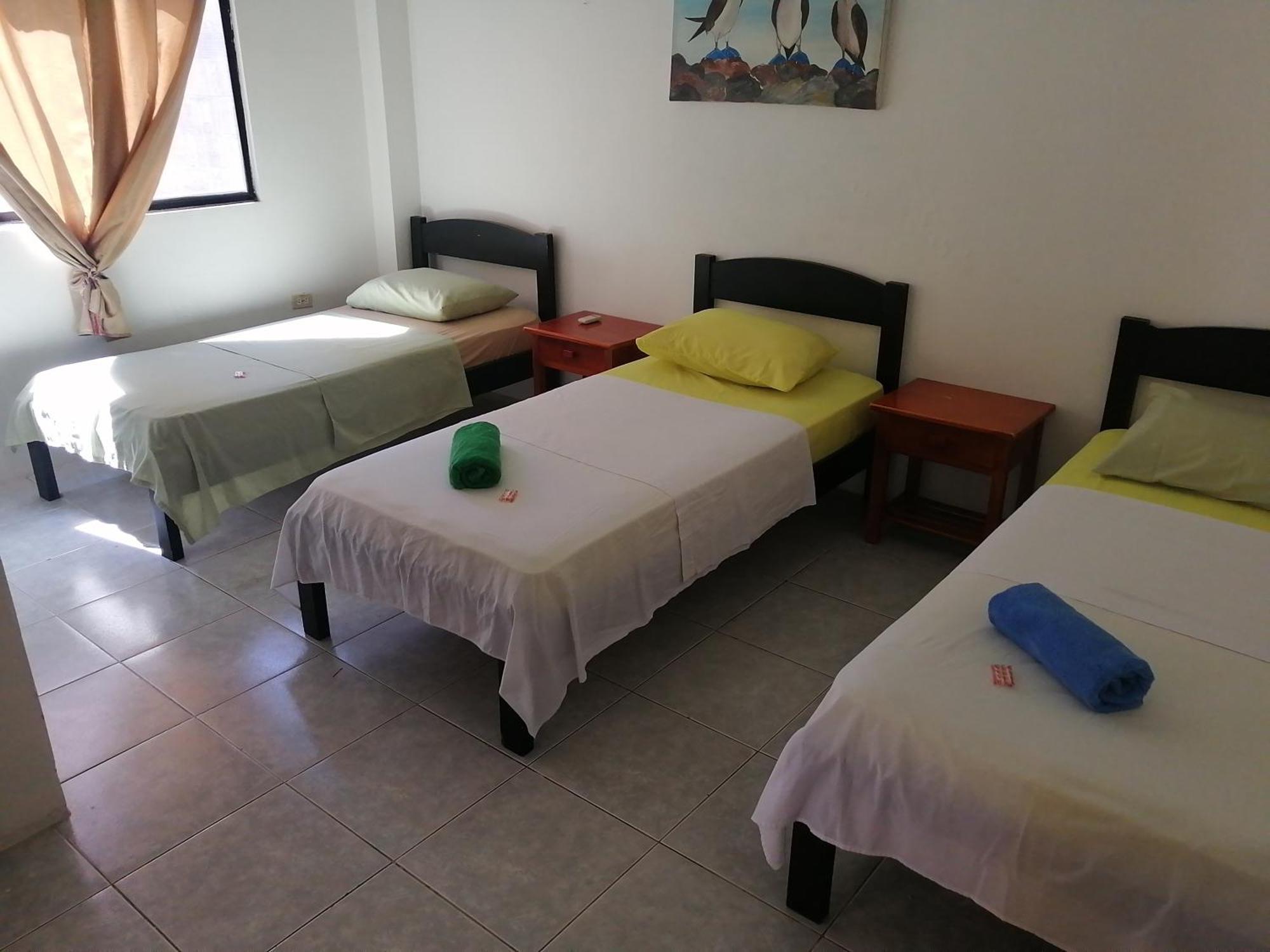 Hostal La Casa De Luis ปูแอร์โต บาเกริโซ โมเรโน ภายนอก รูปภาพ