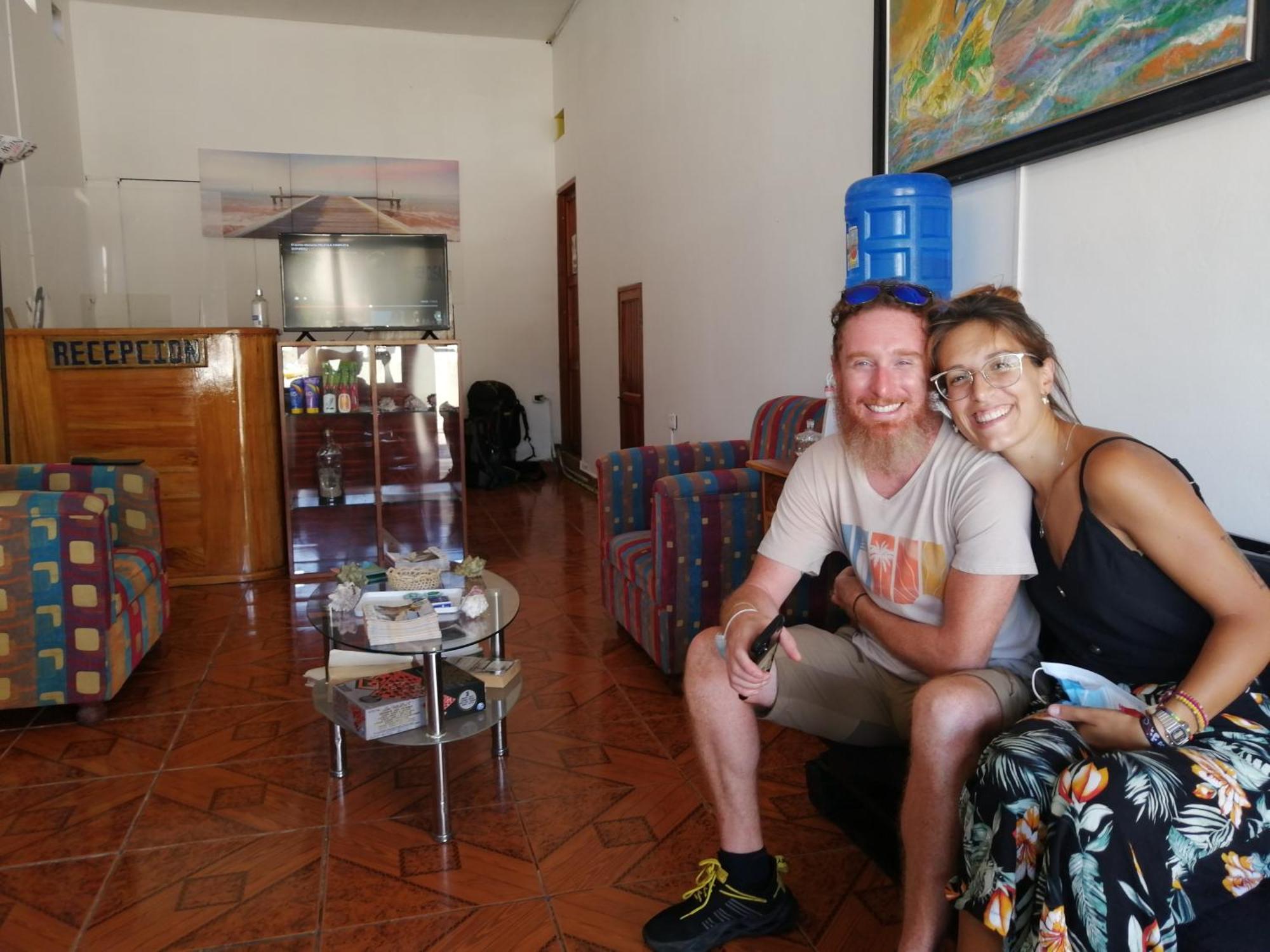 Hostal La Casa De Luis ปูแอร์โต บาเกริโซ โมเรโน ภายนอก รูปภาพ