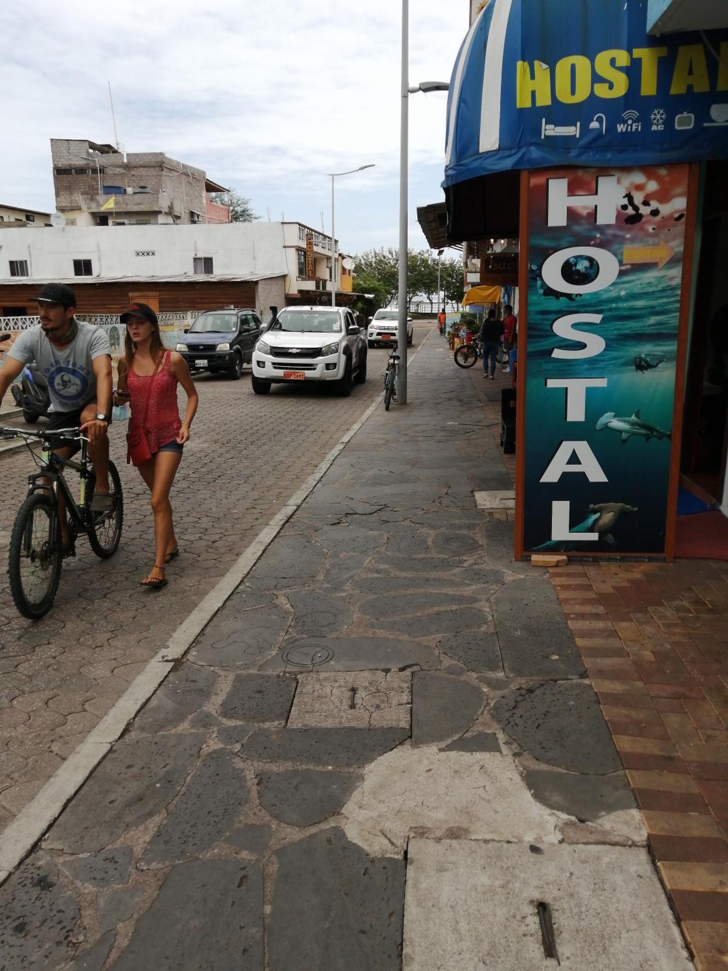 Hostal La Casa De Luis ปูแอร์โต บาเกริโซ โมเรโน ภายนอก รูปภาพ