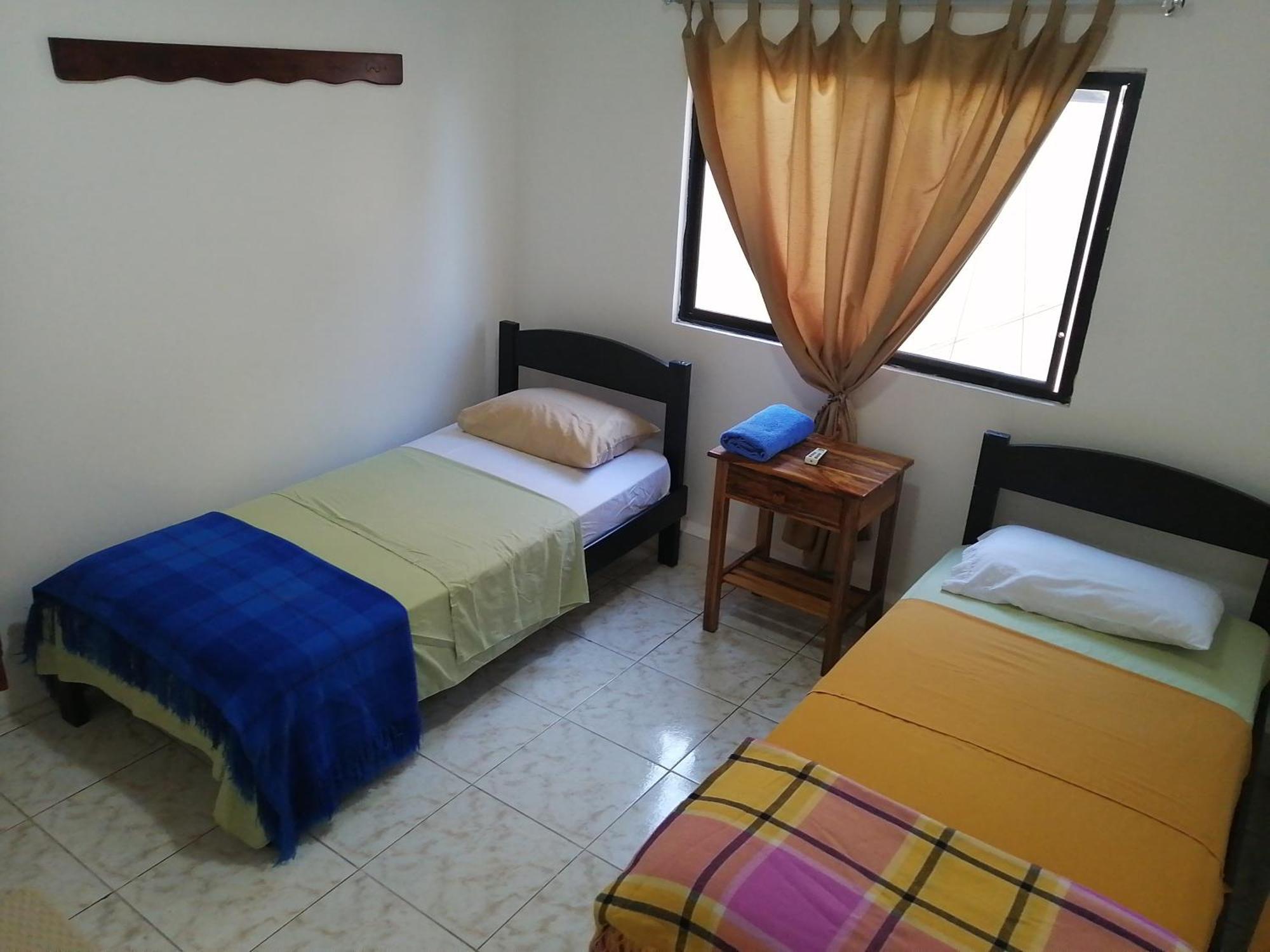 Hostal La Casa De Luis ปูแอร์โต บาเกริโซ โมเรโน ภายนอก รูปภาพ